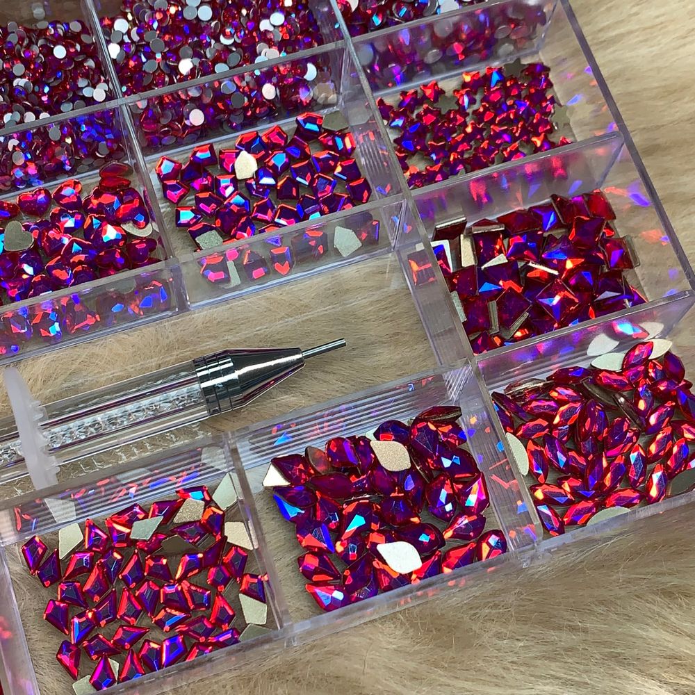 iridescent magenta rhinestones box - 2